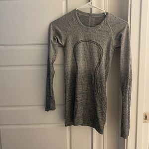 Lululemon work out top